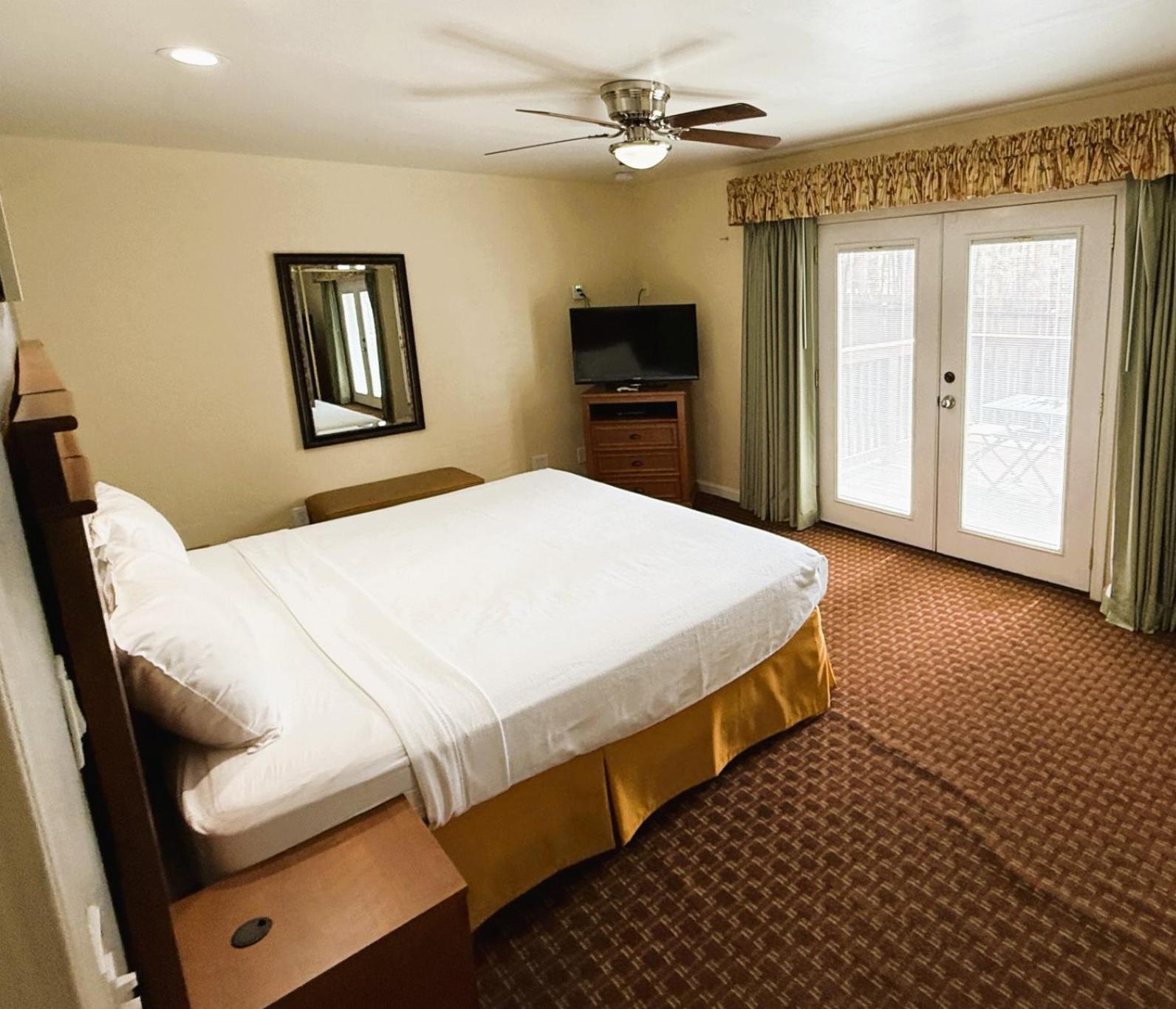 Roundhouse Resort Pinetop-Lakeside Phòng bức ảnh