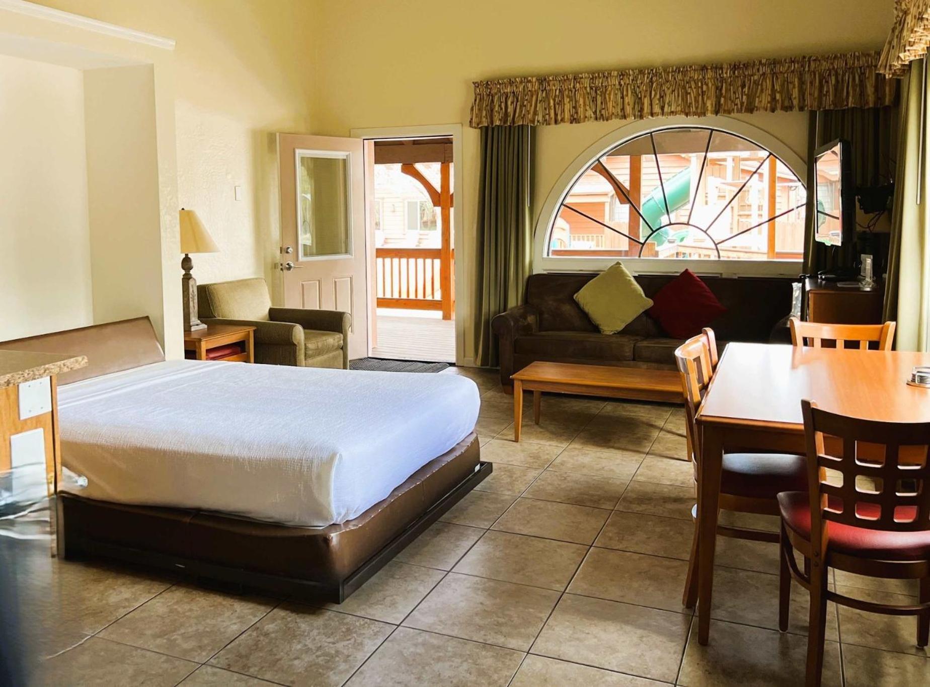 Roundhouse Resort Pinetop-Lakeside Phòng bức ảnh