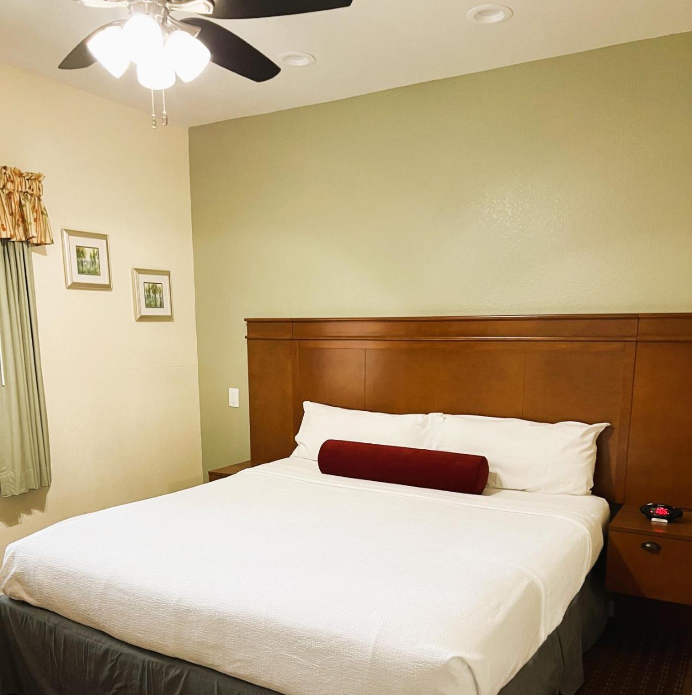 Roundhouse Resort Pinetop-Lakeside Phòng bức ảnh